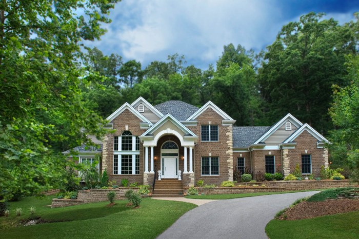 Custom Luxury Home Exteriors | Custom Luxury Home Builder St. Louis ...